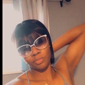 Meet your Posher, Shantel